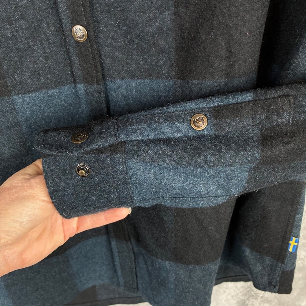 Fjallraven Canada Shirt Women XS Navy Black Plaid Wool Blend Flannel Button Up - Picture 9 of 15